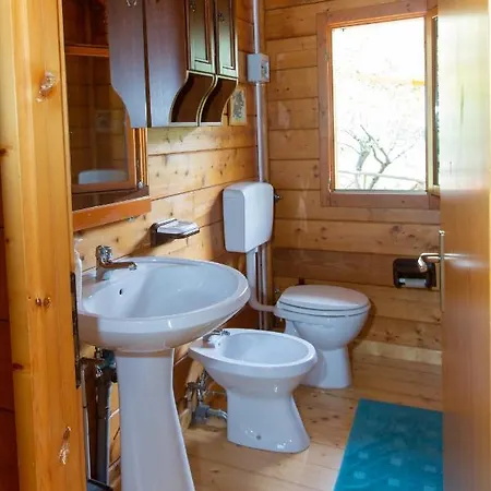 Chalet Tra Gli Ulivi: • Giardino • Wifi • A/c • Bbq